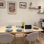 Center Paris, Amusing2Bed Room,68Sqm-5 Mins Eiffel Tour And Louvre Meusm ,Gare Montparnasse ,Front Metro