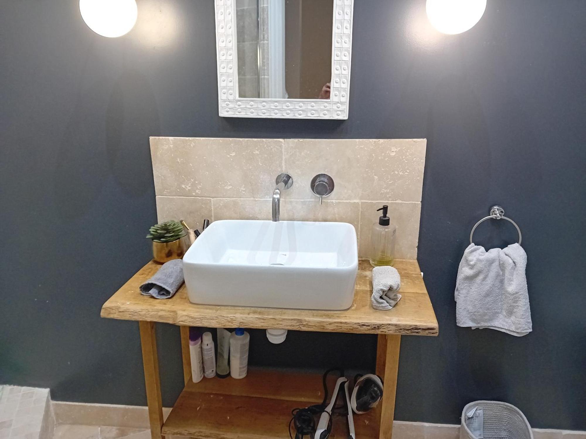 Apartment Center Paris, Amusing2bed Room,68sqm-5 Mins Eiffel Tour And Louvre Meusm ,gare Montparnasse ,front Metro Paris